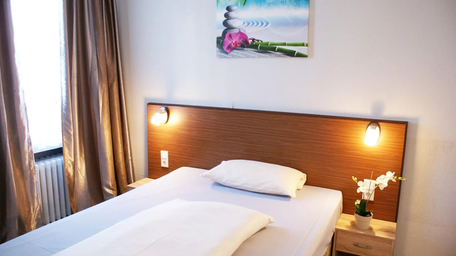 Bahn-Hotel Düsseldorf 3*,  Allemagne